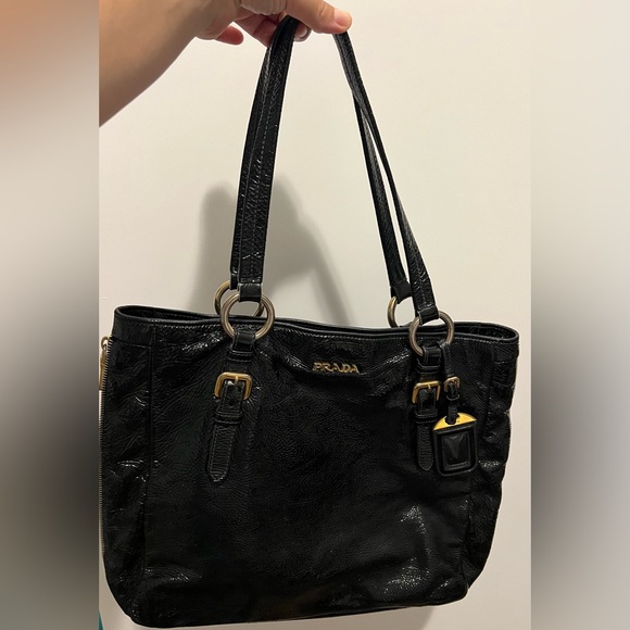 Authentic Vintage Prada Black Cervo Lux Leather Shine Tote bag - Picture 4 of 14